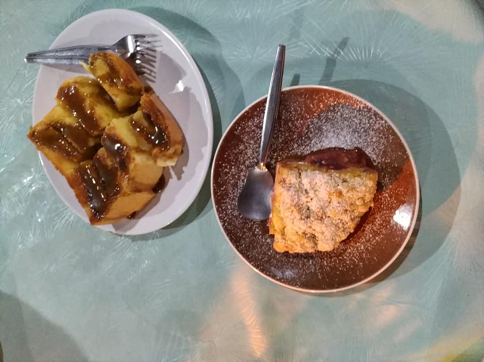 Caramel Toast & Apple and Blackcurrant Pie