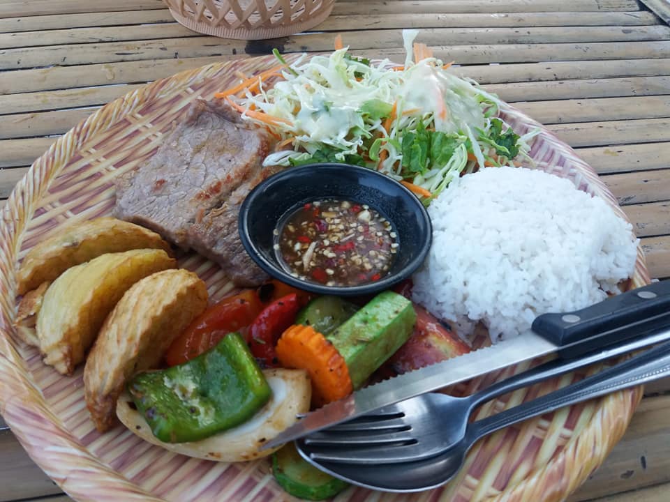 Decent food with free beer at The Khmer